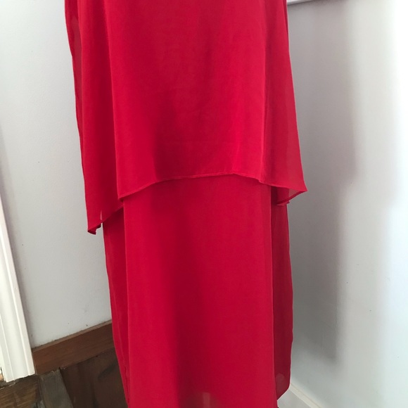 MSK sleeveless sheath with sheer, tiered overlay. - Picture 4 of 16